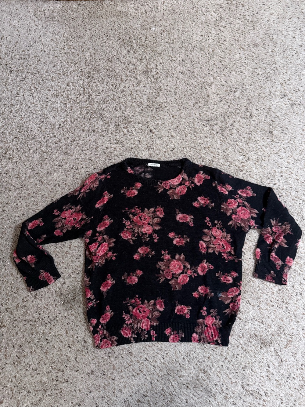 Forever 21 Vintage-Vibe Black Floral Knit Sweater with Pink Roses